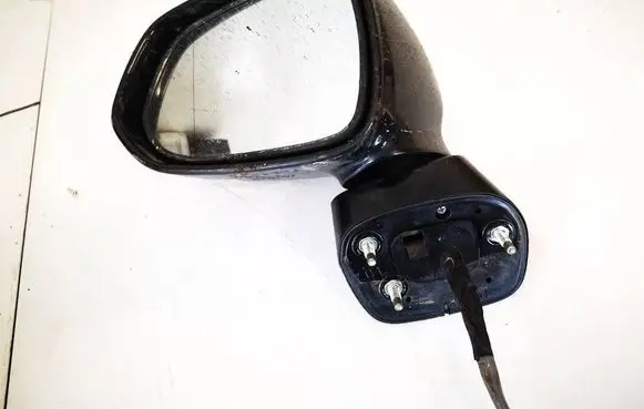 Front door electric wing mirror