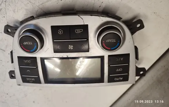 Hyundai Santa Fe Climate control unit 972502B731