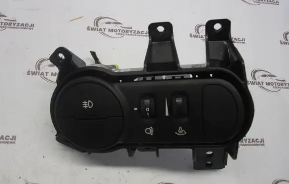 Hyundai i10 Tailgate/trunk/boot open switch 