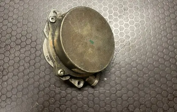 Audi Q7 4L Vacuum pump 56701