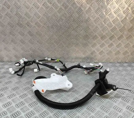Toyota Sienna XL40 IV Rear door wiring loom 8215408250