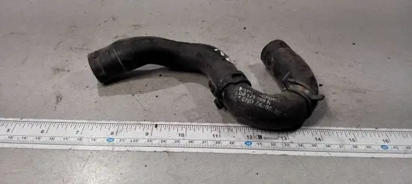 Audi A6 S6 C5 4B Engine coolant pipe/hose 8D0121109H