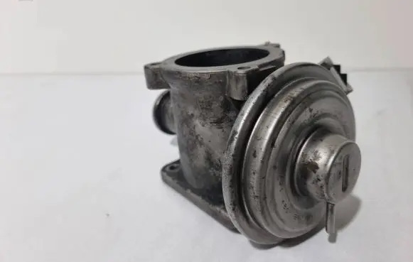 BMW 1 E81 E87 EGR valve 7791480 70045000 04T329