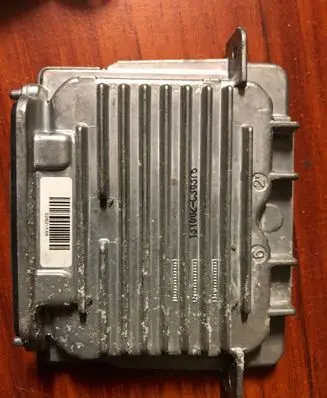 Volvo S60 Air suspension control unit module (rear) 89089352 39868069 C30370-ALSI12