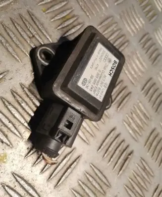 Audi A8 S8 D3 4E Yaw turn rate sensor 8E0907637A