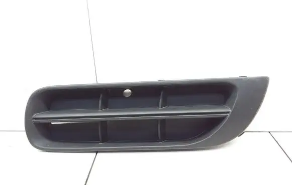 Skoda Praktik (5J8) Front bumper lower grill 9900201 0334QA2552