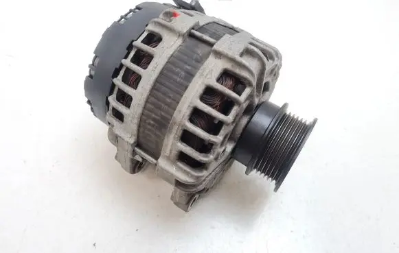 Volvo XC90 Generator/alternator 30659580 0125812009