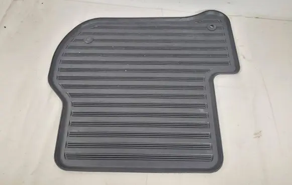 Skoda Octavia Mk2 (1Z) Rear floor mat 1Z1862451 DCC600001A DCC600002A