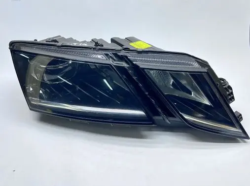 Skoda Octavia Mk3 (5E) Headlight/headlamp 030110423200 5E1941016D LE15A6369