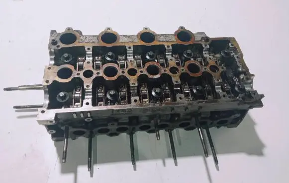 Citroen C5 Engine head 9641752610