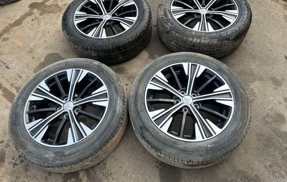 Mitsubishi Eclipse Cross R18 alloy rim 