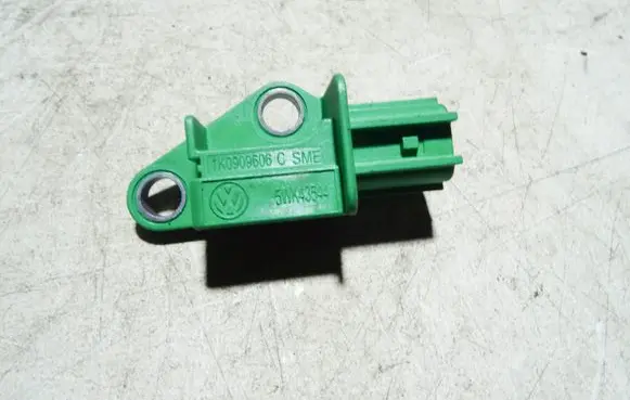 Audi A4 S4 B8 8K Airbag deployment crash/impact sensor 1K0909606C