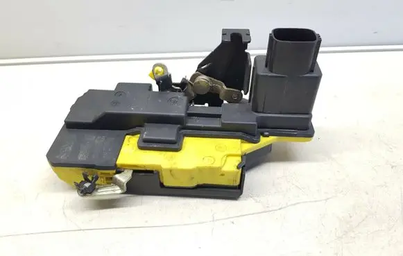 Volvo XC70 Rear door lock Does Not Apply
