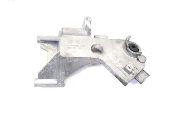 Mercedes-Benz C W205 Air filter cleaner box bracket assembly A6510941627