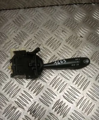 Toyota Yaris Indicator stalk 1736482