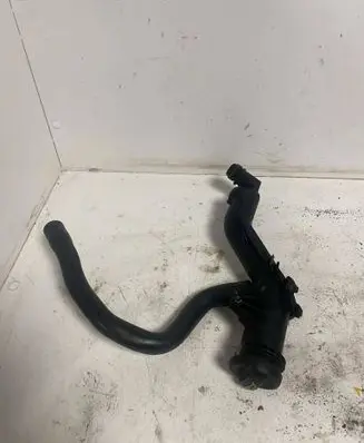 Citroen C4 I Oil fill pipe 9654733980 PA6GF35