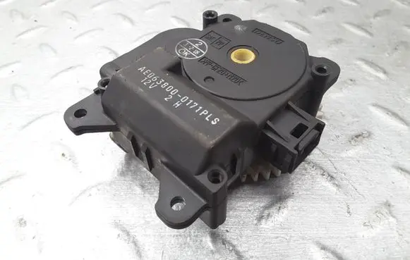 Toyota Yaris Air flap motor/actuator 0638000171 AE638000171PLS