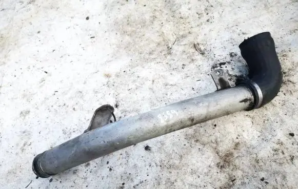 BMW 5 E39 Intercooler hose/pipe
