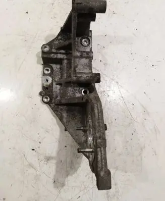 Mazda 6 Engine mounting bracket rf7j