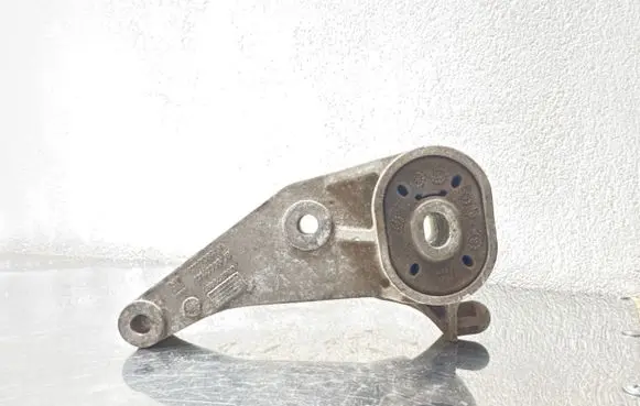 Opel Meriva A Gearbox mount 468646740