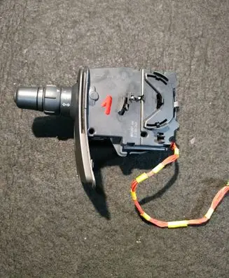 Renault Clio III Indicator stalk 88102001466 0318060426