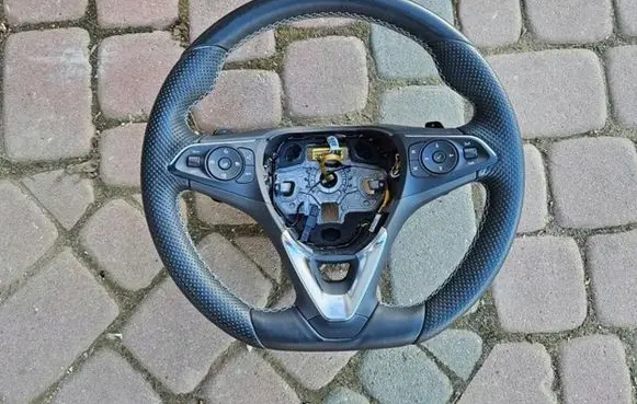 Opel Insignia B Steering wheel 878539800000229