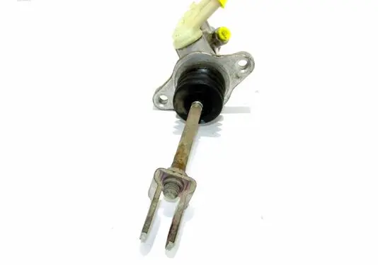 Toyota Camry Master brake cylinder