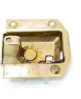 Volkswagen Transporter - Caravelle T3 Tailgate/trunk/boot lock/catch/latch 252843443A