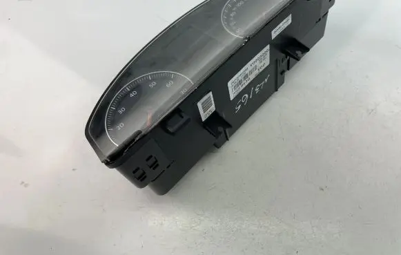 Volkswagen Golf V Speedometer (instrument cluster) 1K0920853G