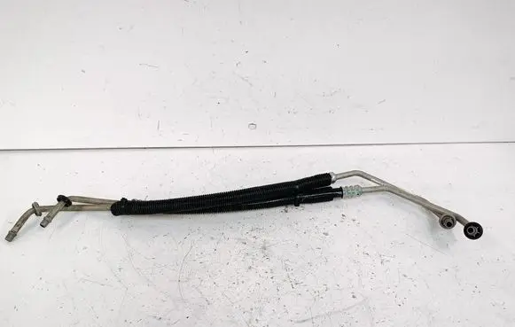 Gearbox oil cooler pipe/hose