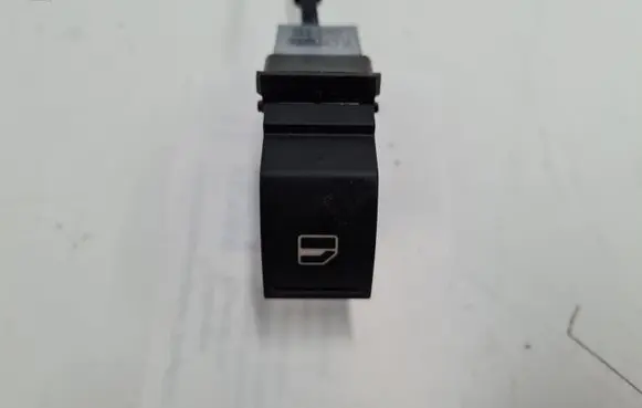Volkswagen Tiguan Electric window control switch 7L6959855B