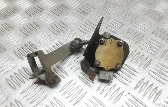 Toyota Avensis T250 Headlight/headlamp level sensor 