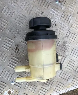 KIA Sportage Power steering fluid tank/reservoir