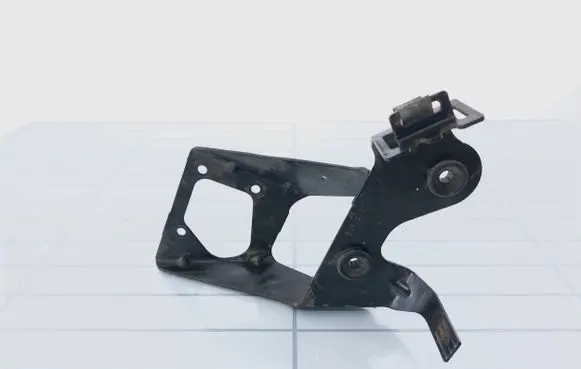 Other engine bay part