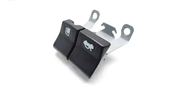 Nissan Qashqai Fuel tank opening switch 