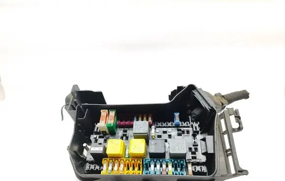 Mercedes-Benz B W246 W242 Fuse box set A2465400024