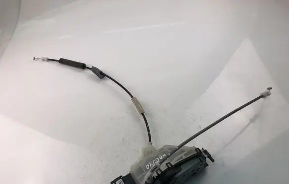 Citroen C4 Cactus Rear door lock PSA190389