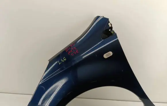 Nissan Note (E11) Fender