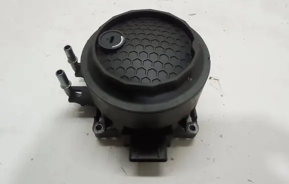 KIA Sorento Fuel filter housing 