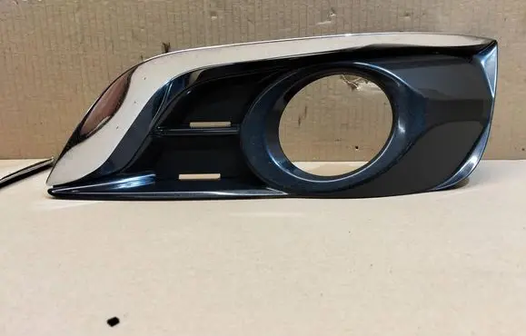 Nissan Pulsar Front bumper lower grill 622563ZL0A 622504MD1A