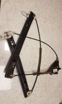 Ford Fiesta Front door window regulator with motor 57020J
