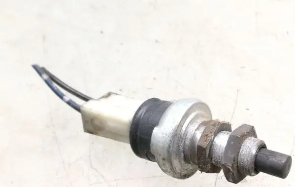Mercedes-Benz Sprinter W901 W902 W903 W904 Hand parking brake sensor 0005456909