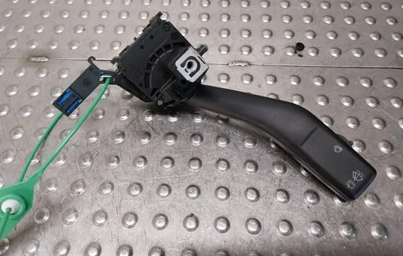 Volkswagen Golf V Wiper control stalk 1K0953519