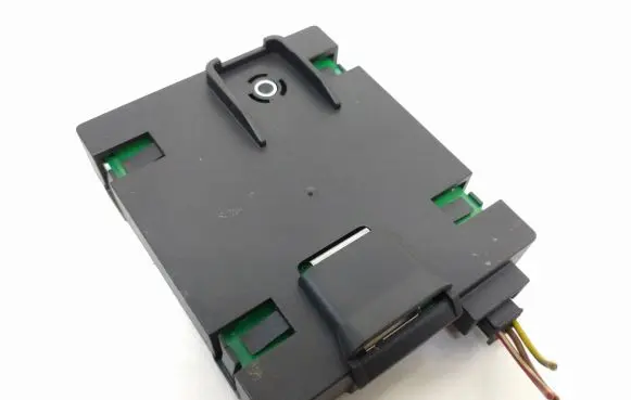 Mercedes-Benz B W245 Antenna control unit A1698200475