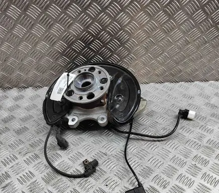 Mercedes-Benz EQC Rear wheel hub A2133503205