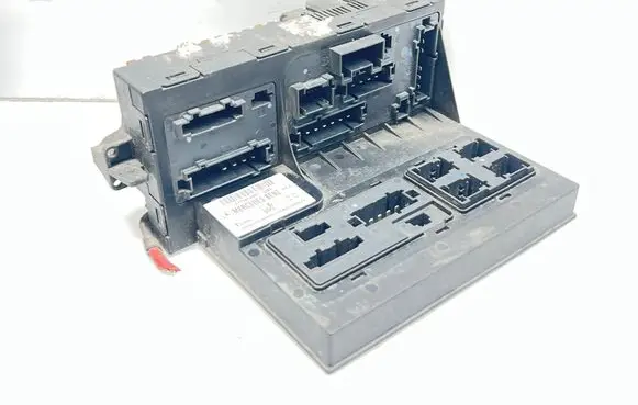Mercedes-Benz E W211 Fuse module 2115454001