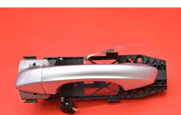 Skoda Octavia Mk3 (5E) Front door exterior handle 5L0837885B