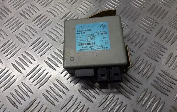 Renault Clio II Power steering control unit/module 8200061924