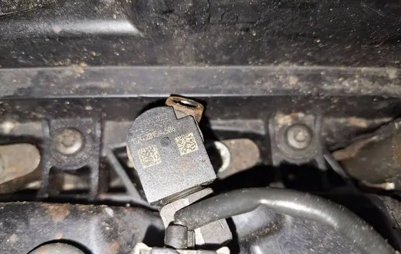 Fuel injector