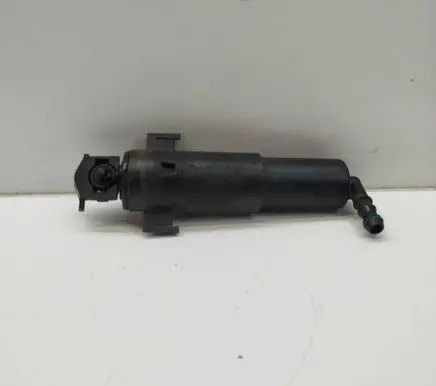 BMW 3 E92 E93 Headlight washer spray nozzle 7283213